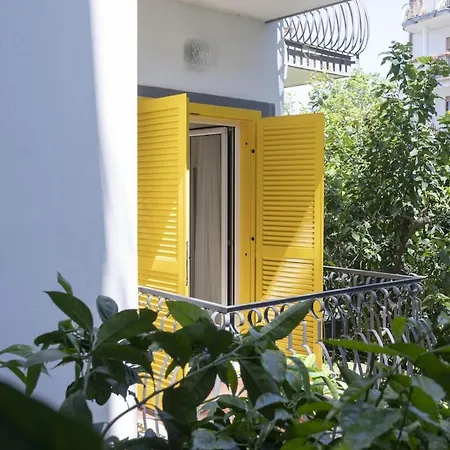 Lägenhet Sorrentovibes - Modern With Terrace, Swimming Pool&tennis Sorrento