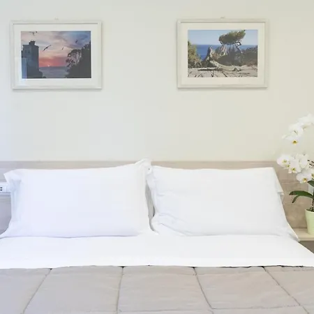 Apartment Sorrentovibes - Modern With Terrace, Swimming Pool&tennis Sorrento