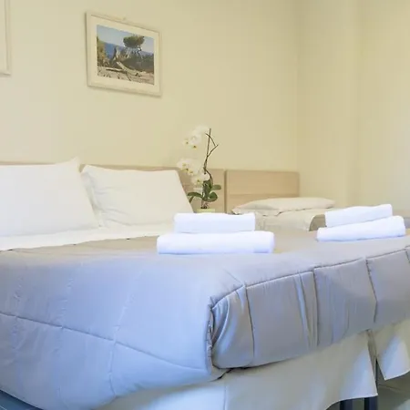 Sorrentovibes - Modern With Terrace, Swimming Pool&tennis Apartment