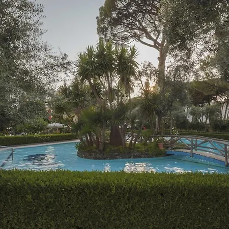 Lägenhet Sorrentovibes - Modern With Terrace, Swimming Pool&tennis