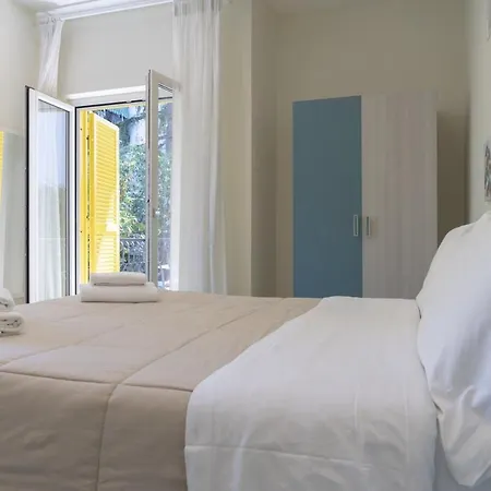 Sorrentovibes - Modern With Terrace, Swimming Pool&tennis * Sorrento