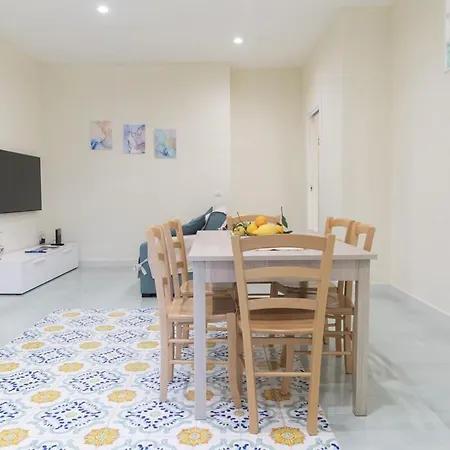 Lägenhet Sorrentovibes - Modern With Terrace, Swimming Pool&tennis Sorrento