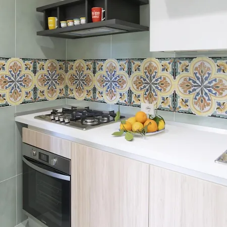 Sorrentovibes - Modern With Terrace, Swimming Pool&tennis Lägenhet Sorrento